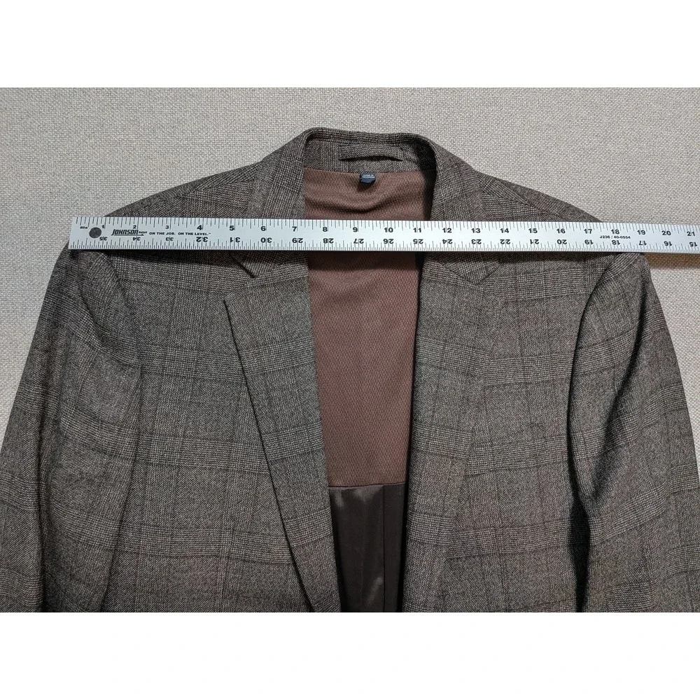 Jos A Bank Traveler Men's Blazer 38R Brown Plaid Slim Fit Cool Motion Jacket